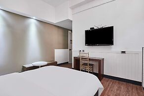 648 Hotel