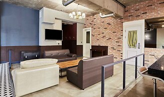 648 Hotel
