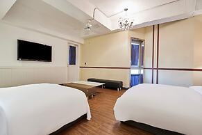 648 Hotel