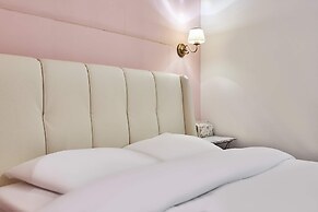 648 Hotel