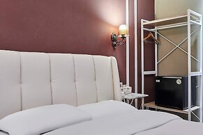 648 Hotel