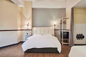 648 Hotel
