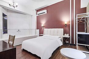 648 Hotel