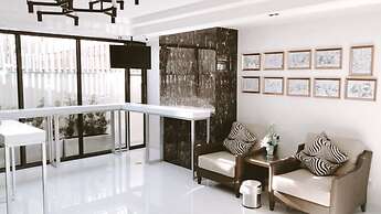 Icare Residence & Hotel