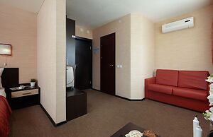 Zarechnaya Hotel