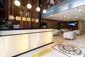 Les Lion Luxury Spa