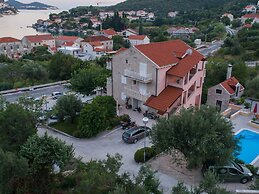 Apartments Njirić