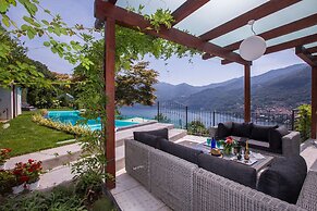 Villa Acero