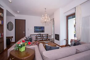 Villa Acero