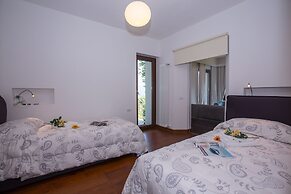 Villa Acero