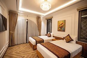 La Fleur Premium Central Apartment