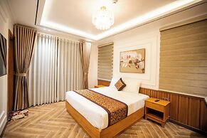 La Fleur Premium Central Apartment