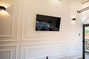 La Fleur Premium Central Apartment