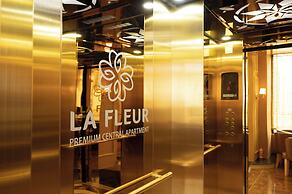 La Fleur Premium Central Apartment