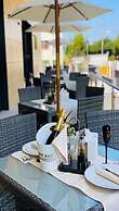 Grand View Hotel & Suites Copou
