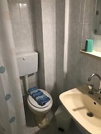 Angela - Zoi Rooms