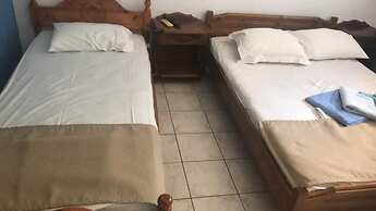 Angela - Zoi Rooms