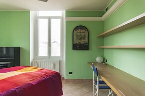 Typical Apartment on River Naviglio / Darsena