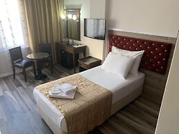 Kecik Hotel