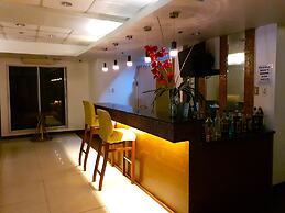 Festive Hotel Makati