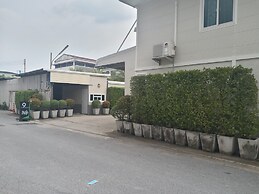 The 9 Resort