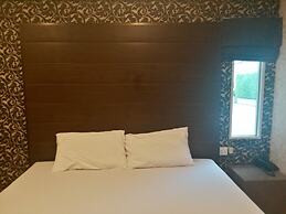 The 9 Resort