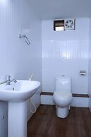 Coco HouseBoat