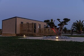 M&V Resort
