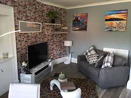 Lovely 2- Bed Apartment in Hawick