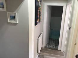Lovely 2- Bed Apartment in Hawick