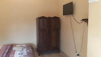 Karl Heyne Guesthouse - Spacious Double Room