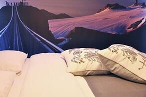 Chalet Edelweiss Stunning Glacier View