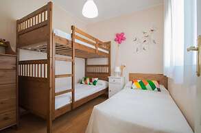 Nice Home see French Title