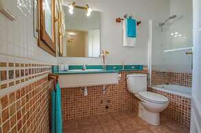 Nice Home see French Title