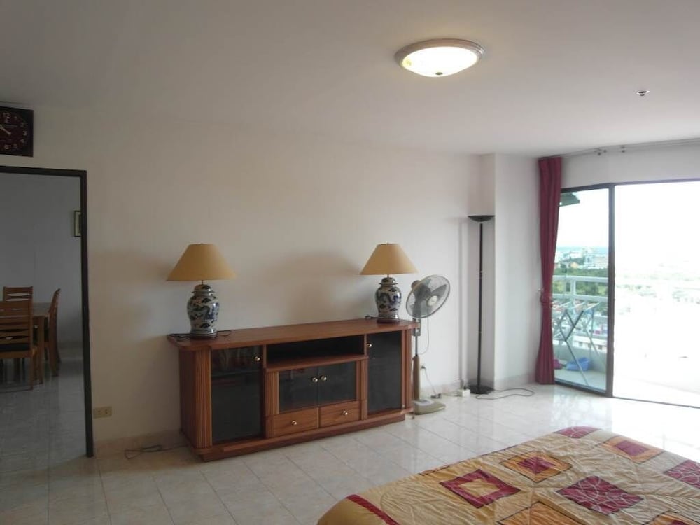 View Talay Condo 2A Floor 16 Room