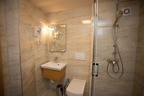 Hotel Vrbak ND