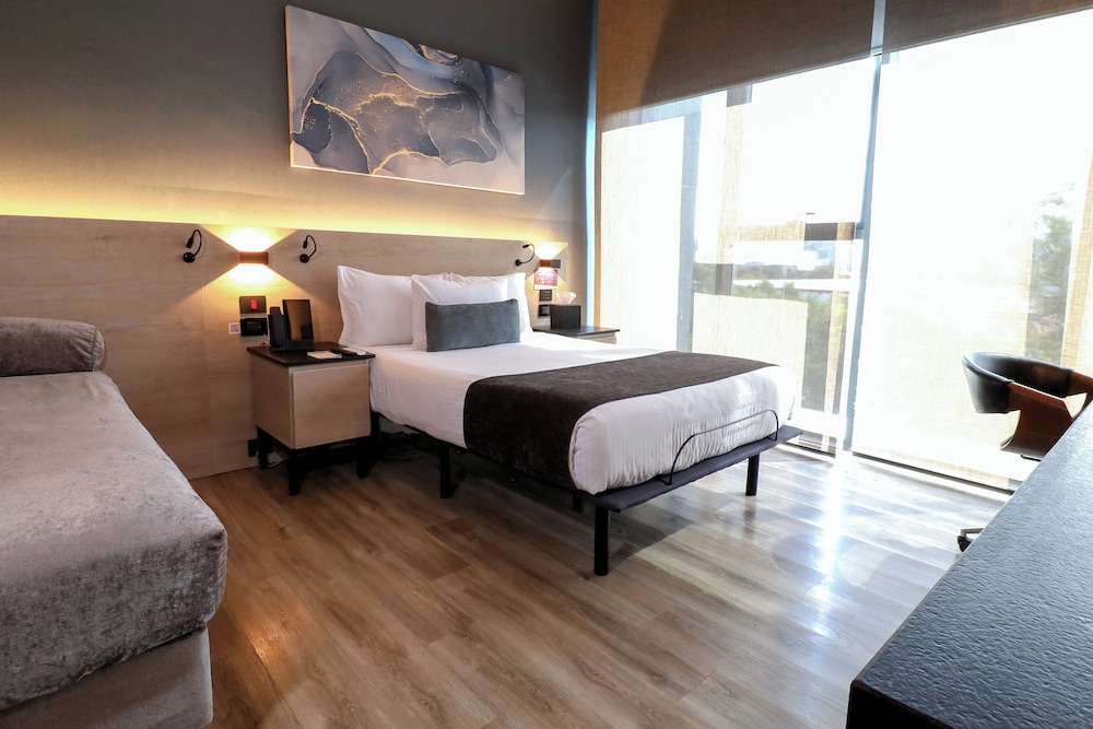 Quartz Care Hotel & Spa Tijuana