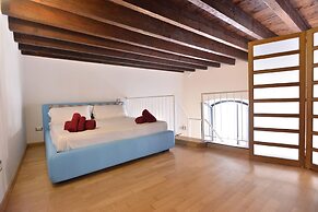 IzzHome Full Center Grand