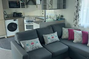 Lodge - Sleeps 6 With Pool Access