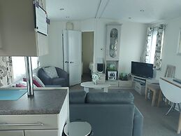 Lodge - Sleeps 6 With Pool Access