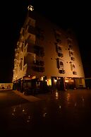 Hotel Grand Lotus Inn
