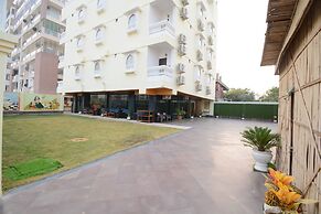 Hotel Grand Lotus Inn