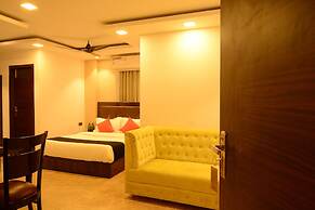 Hotel Grand Lotus Inn