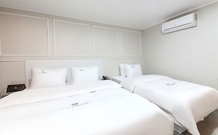 Continew Hotel