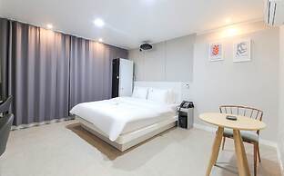 Continew Hotel