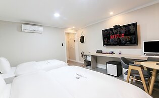 Continew Hotel