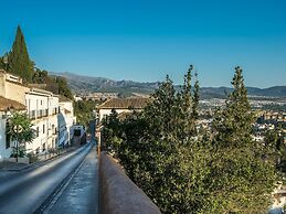 Limehome Granada Calle Sta. Ana