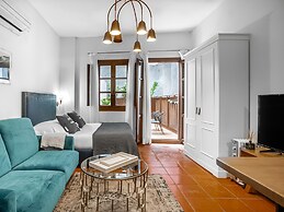 Limehome Granada Calle Sta. Ana