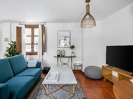 Limehome Granada Calle Sta. Ana