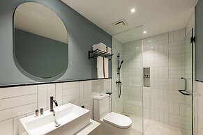 Ami Suites